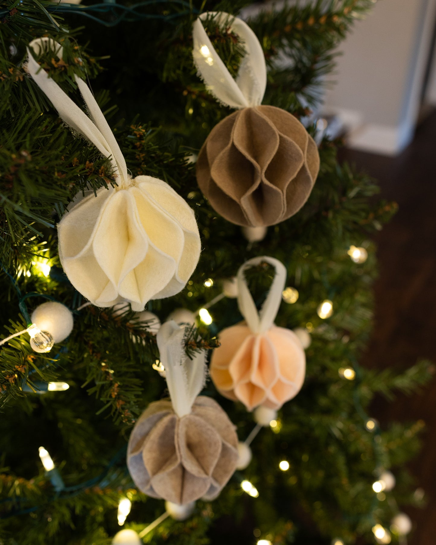 Neutral Honeycomb Ornament Set