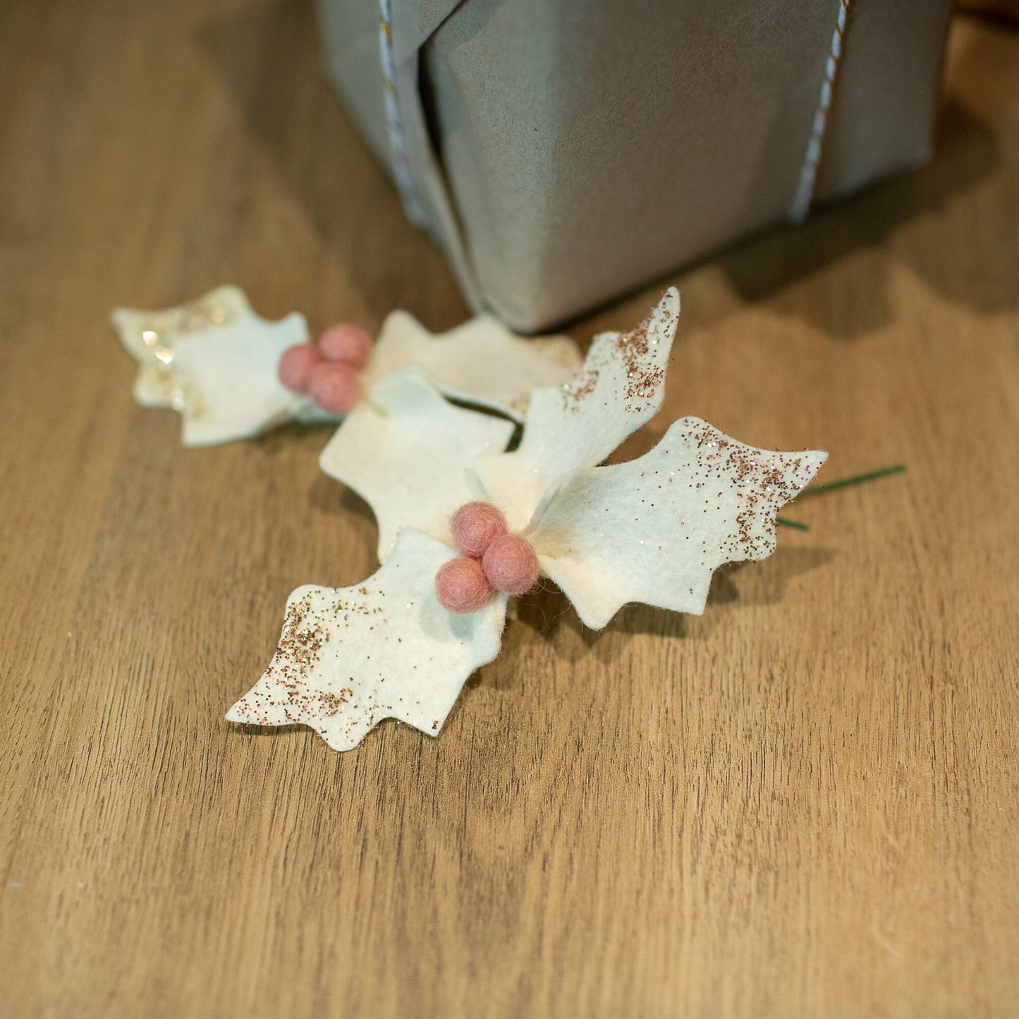 Ivory Holly Gift Accent