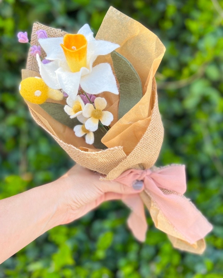The Mini Daffodil Bouquet
