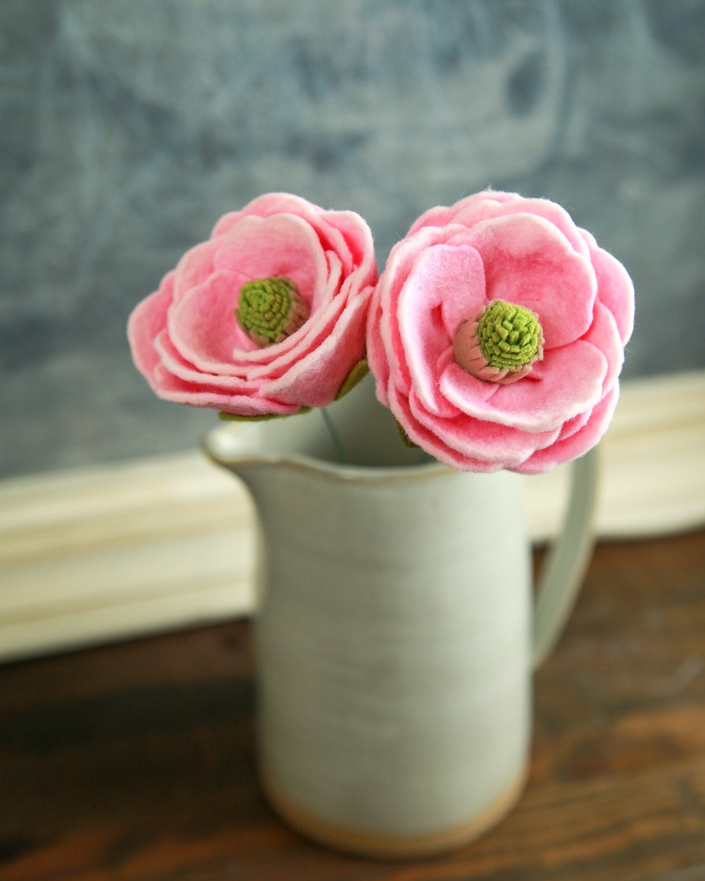 Simple Magnolia Felt Flower Stem